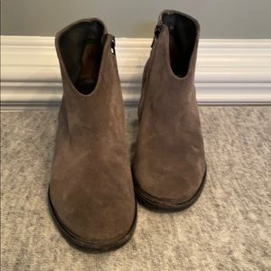 Paul Green | Suede Delgado Booties in Gray